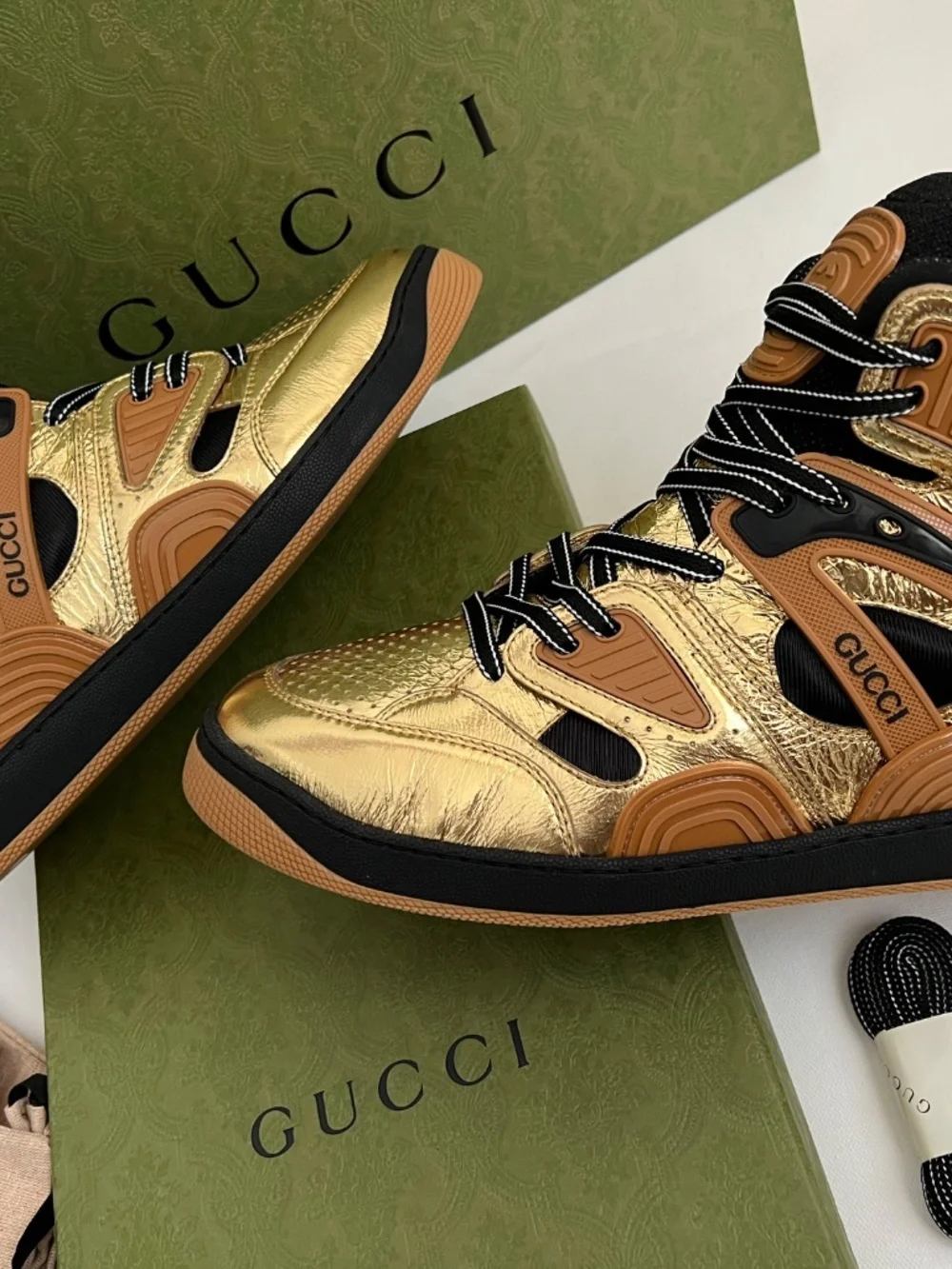 Gucci Men's Sneakers Basket Gold Black High Top Lace up Size 12 US 13 Runway New